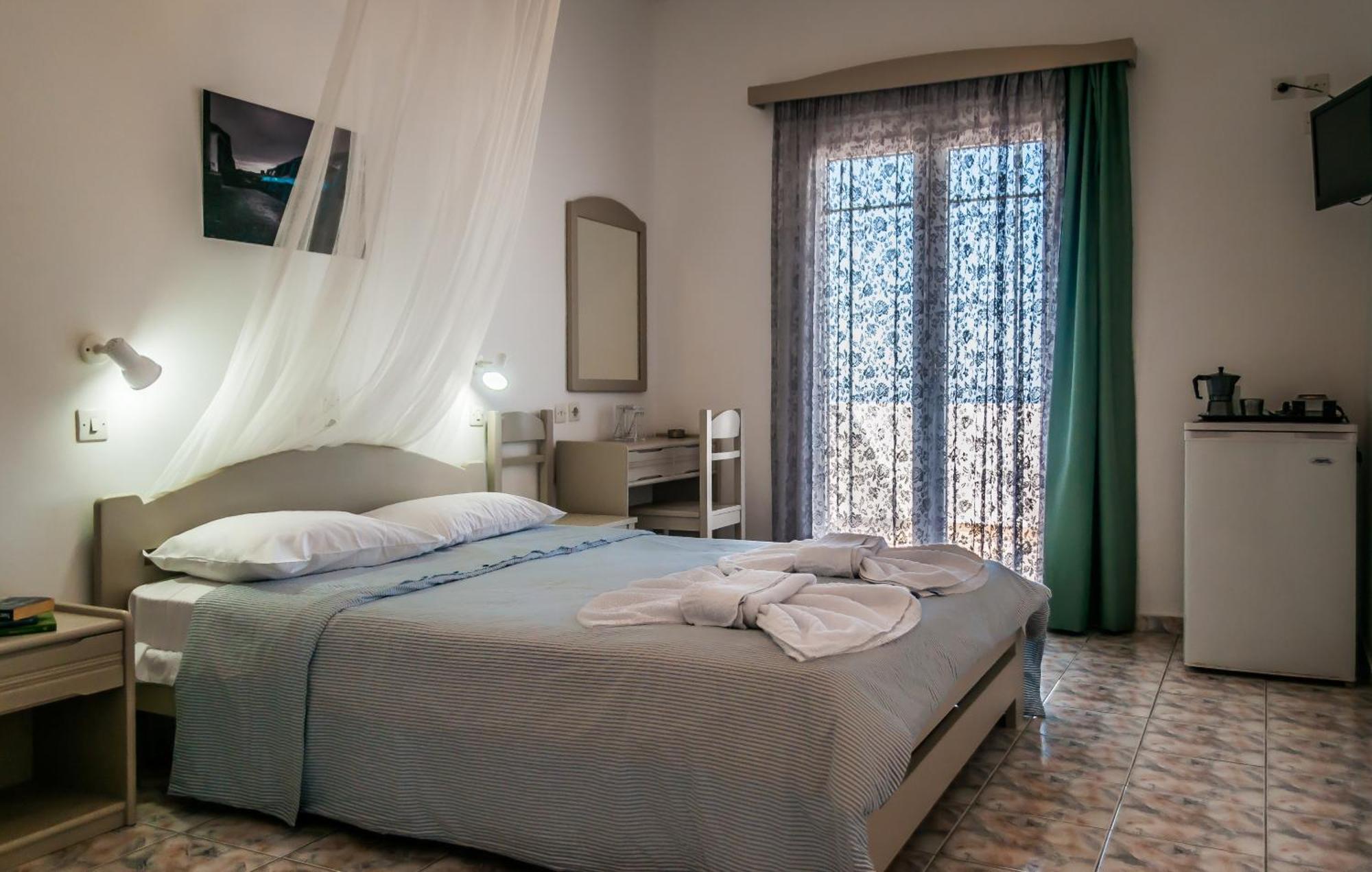Agnanti View Hotel Pachaina Екстериор снимка