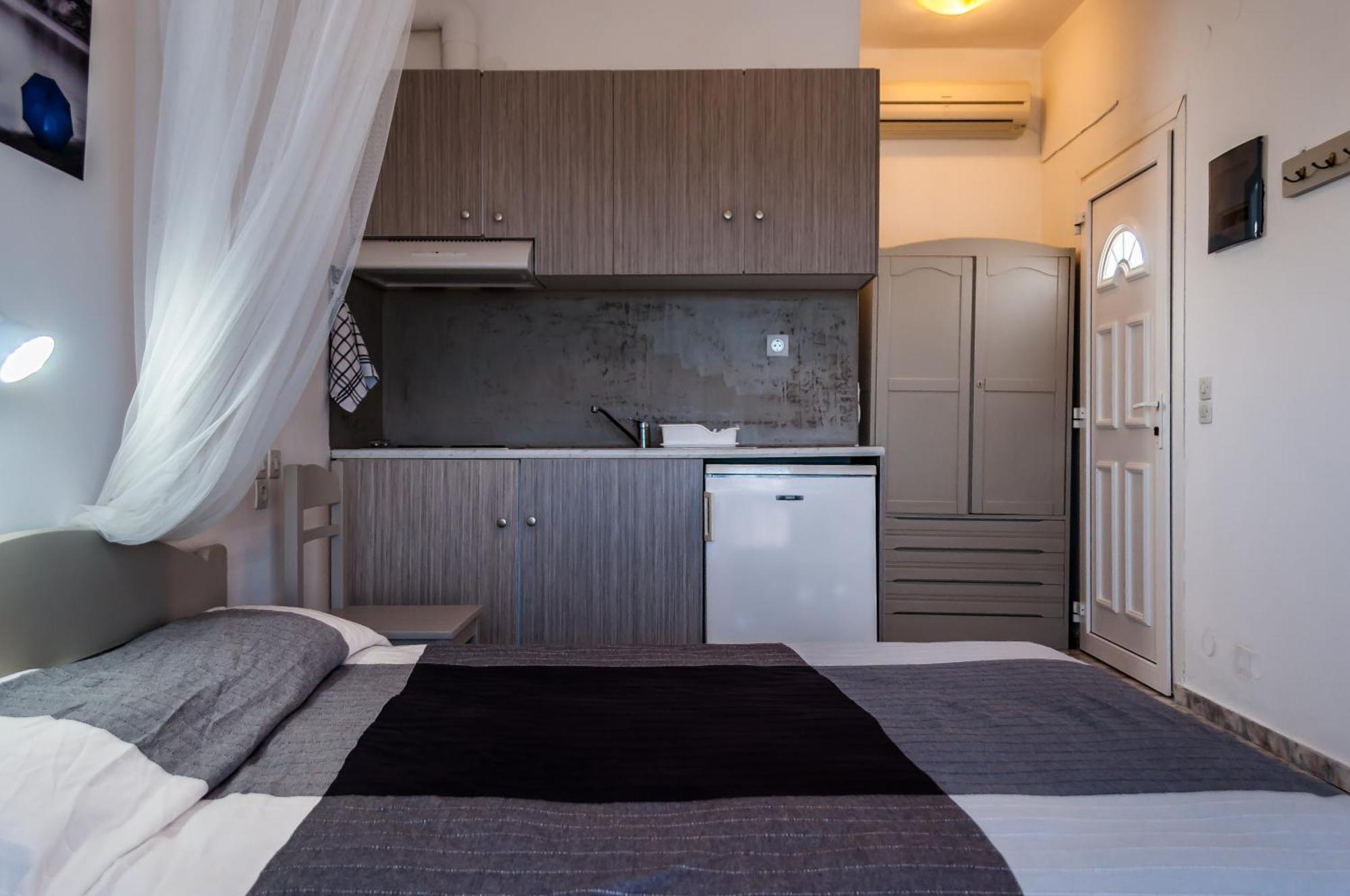 Agnanti View Hotel Pachaina Екстериор снимка
